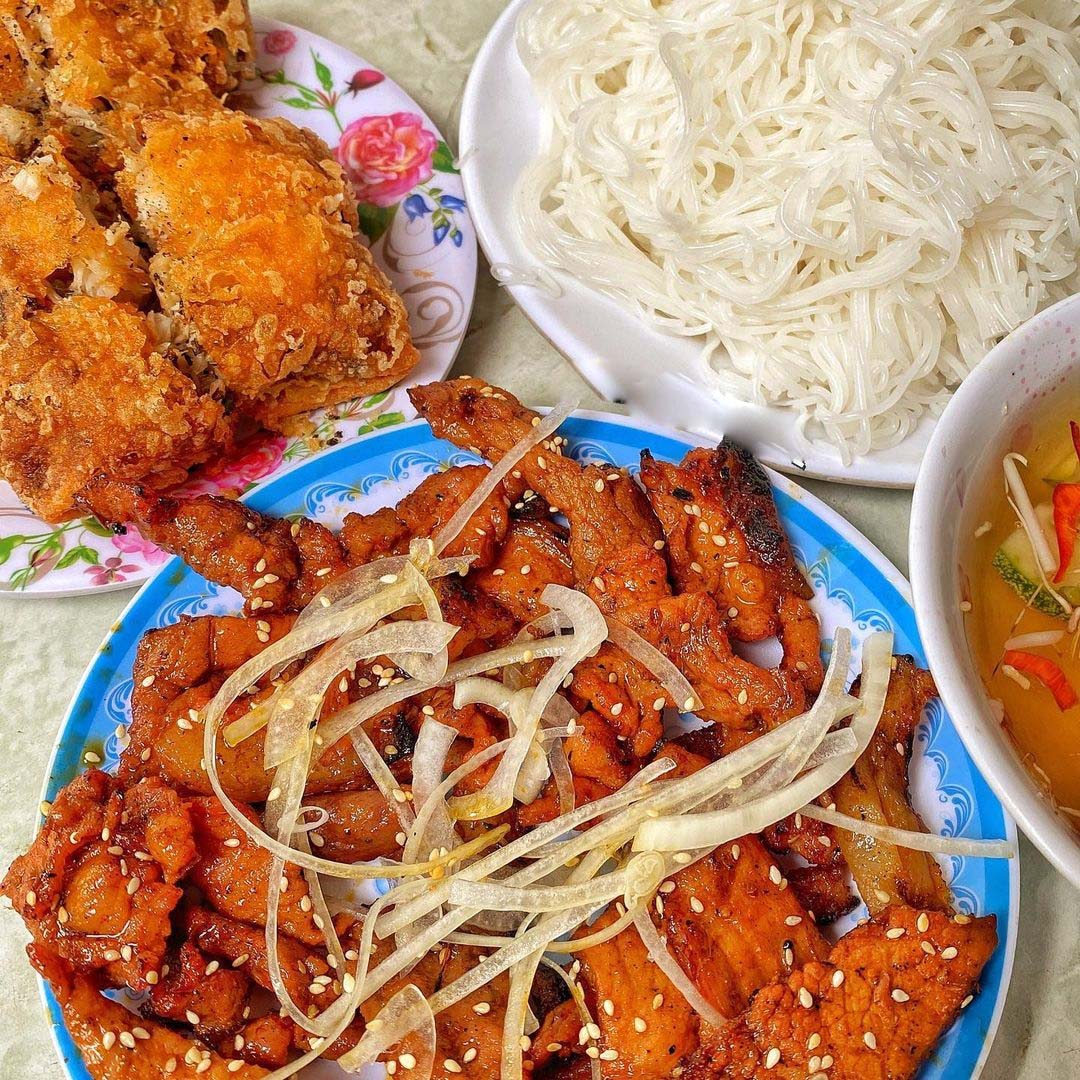 bún chả Hải Phòng Bún chả Hải Phòng Kim Chi là quán ruột của nhiều người dân địa phương