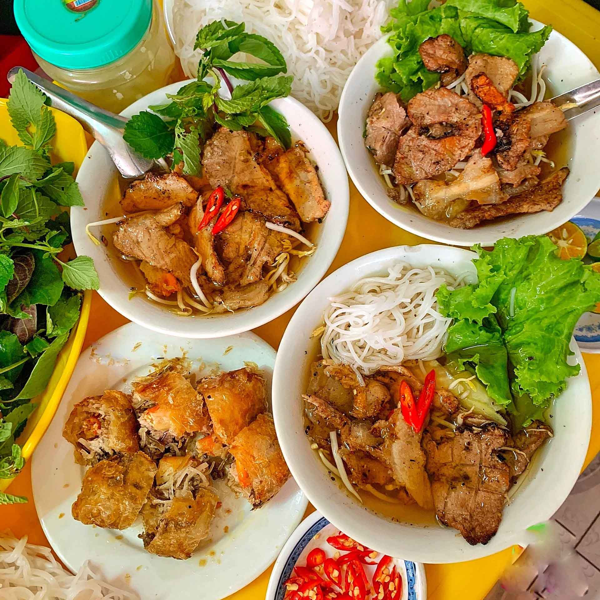 bún chả Hải Phòng Bún chả nem cua Tuyết Loan chỉ nhìn thôi cũng đủ thực khách “phát thèm”