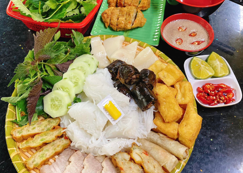 bún đậu mắm tôm Hải Phòng Bún đậu mắm tôm quán Chị Xồ trông thật hấp dẫn