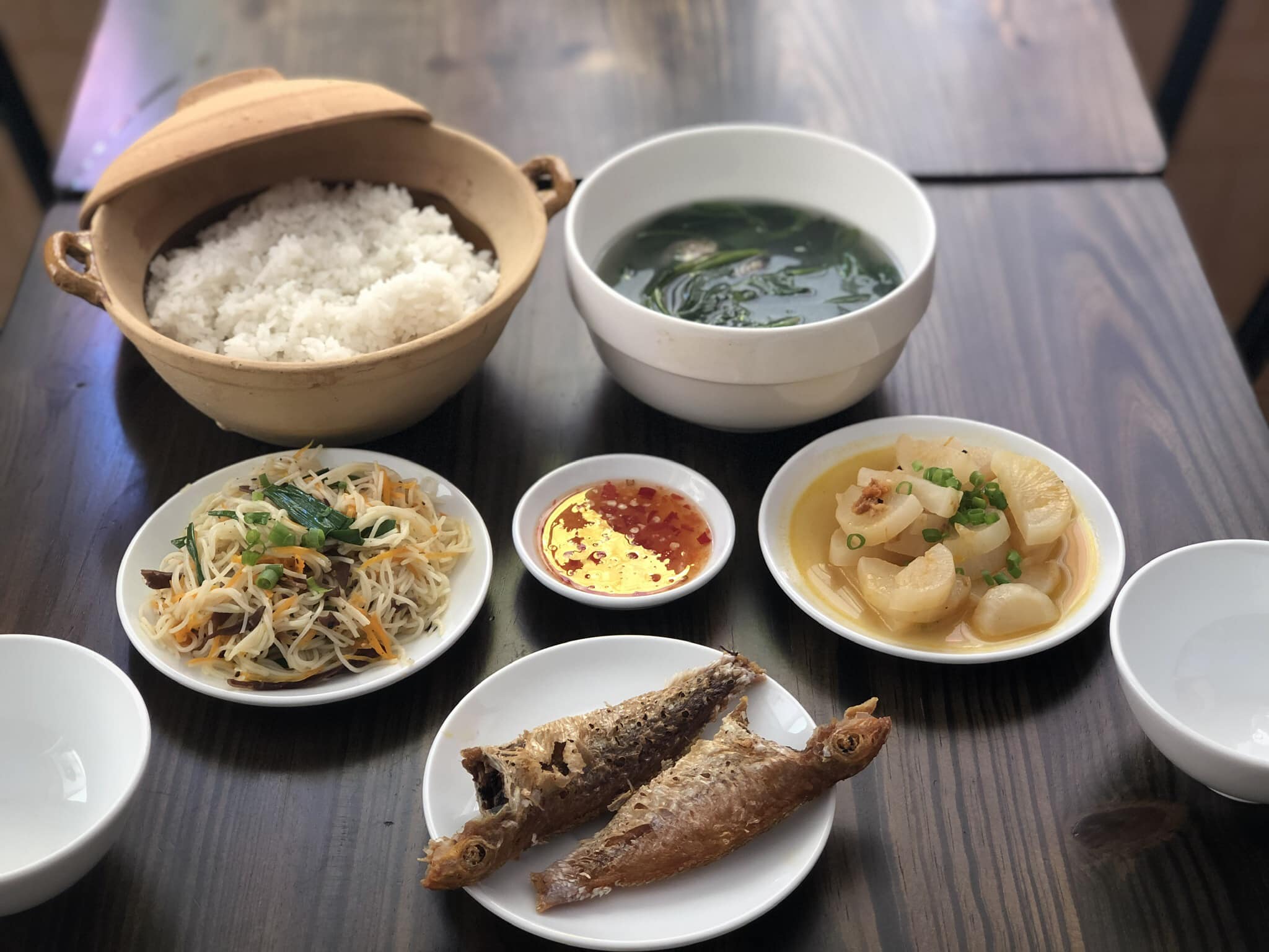 bún mắm nêm Huế Cơm tại quán Bí Ngô chuẩn “cơm mẹ nấu"