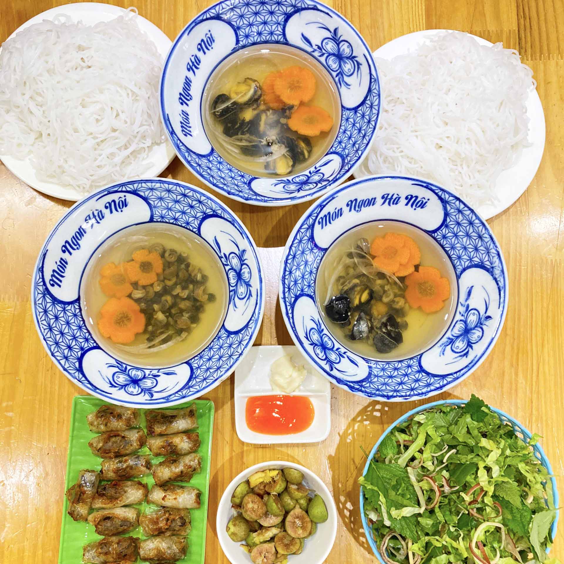 Bún ốc nguội Duy Thành được nhiều thực khách yêu thích 