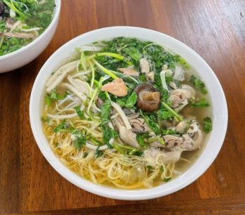 Truy lùng 12 quán bún thang Sài Gòn ngon, đậm vị Bắc Bộ