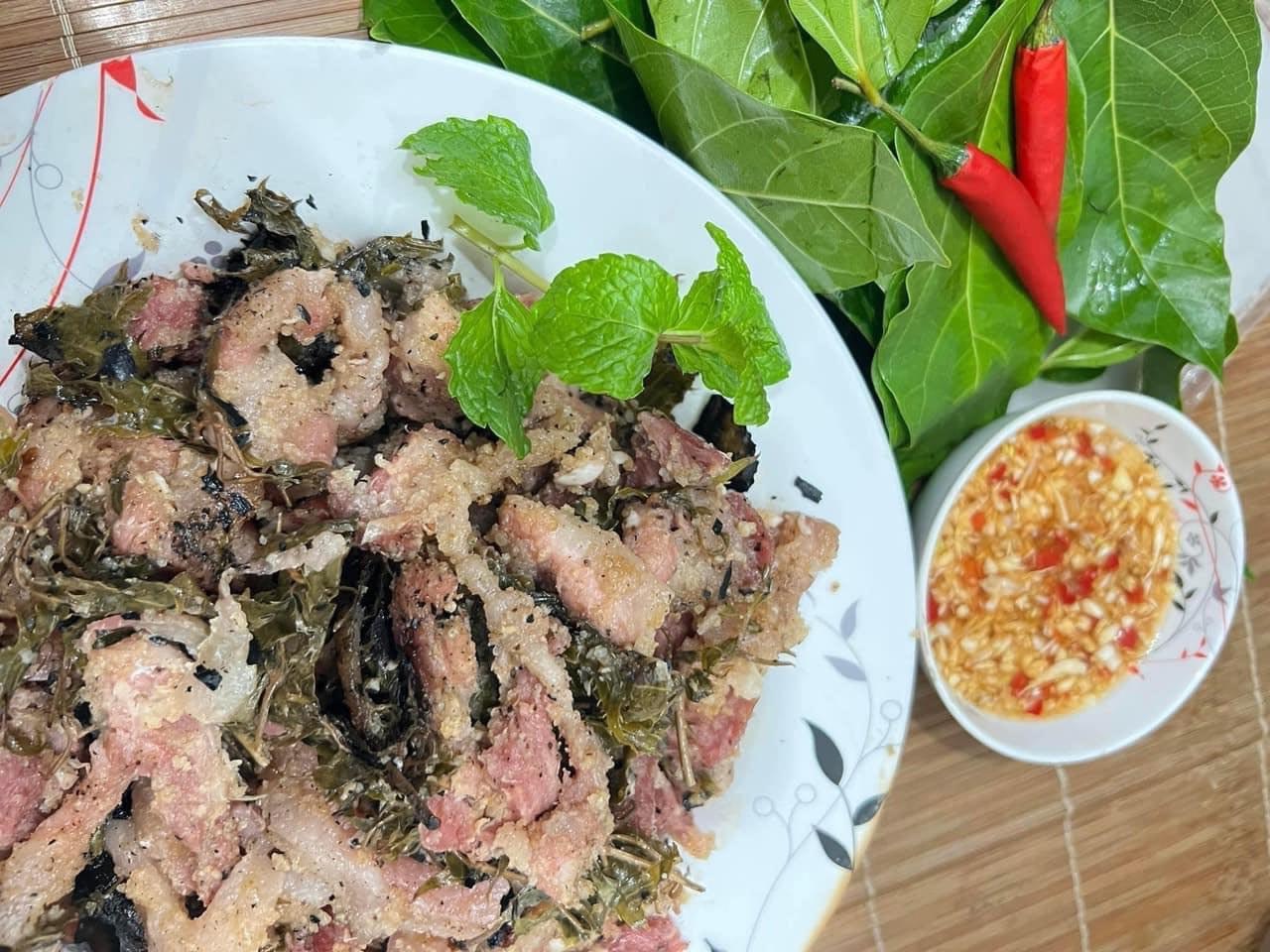 cách ăn nem nướng ở Thọ Xuân