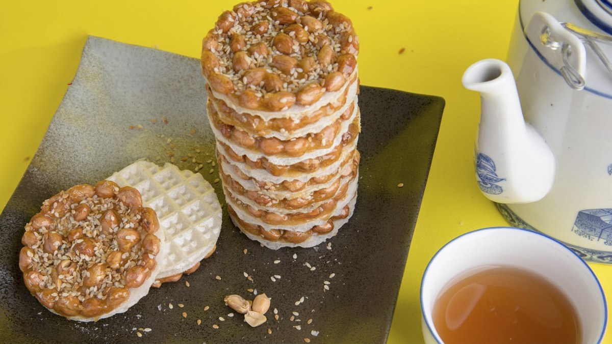 cách thưởng thức kẹo cu đơ