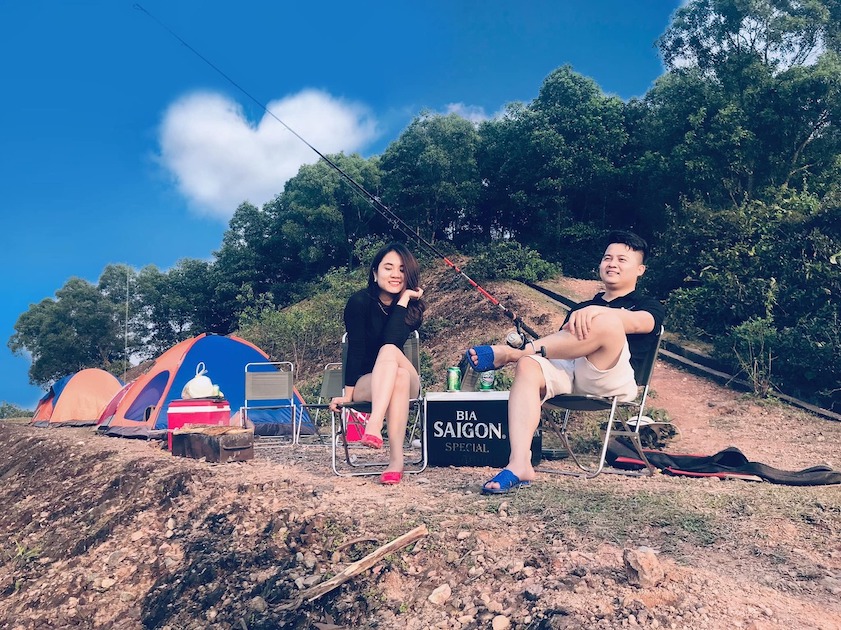 Cắm trại hồ Kẻ Gỗ