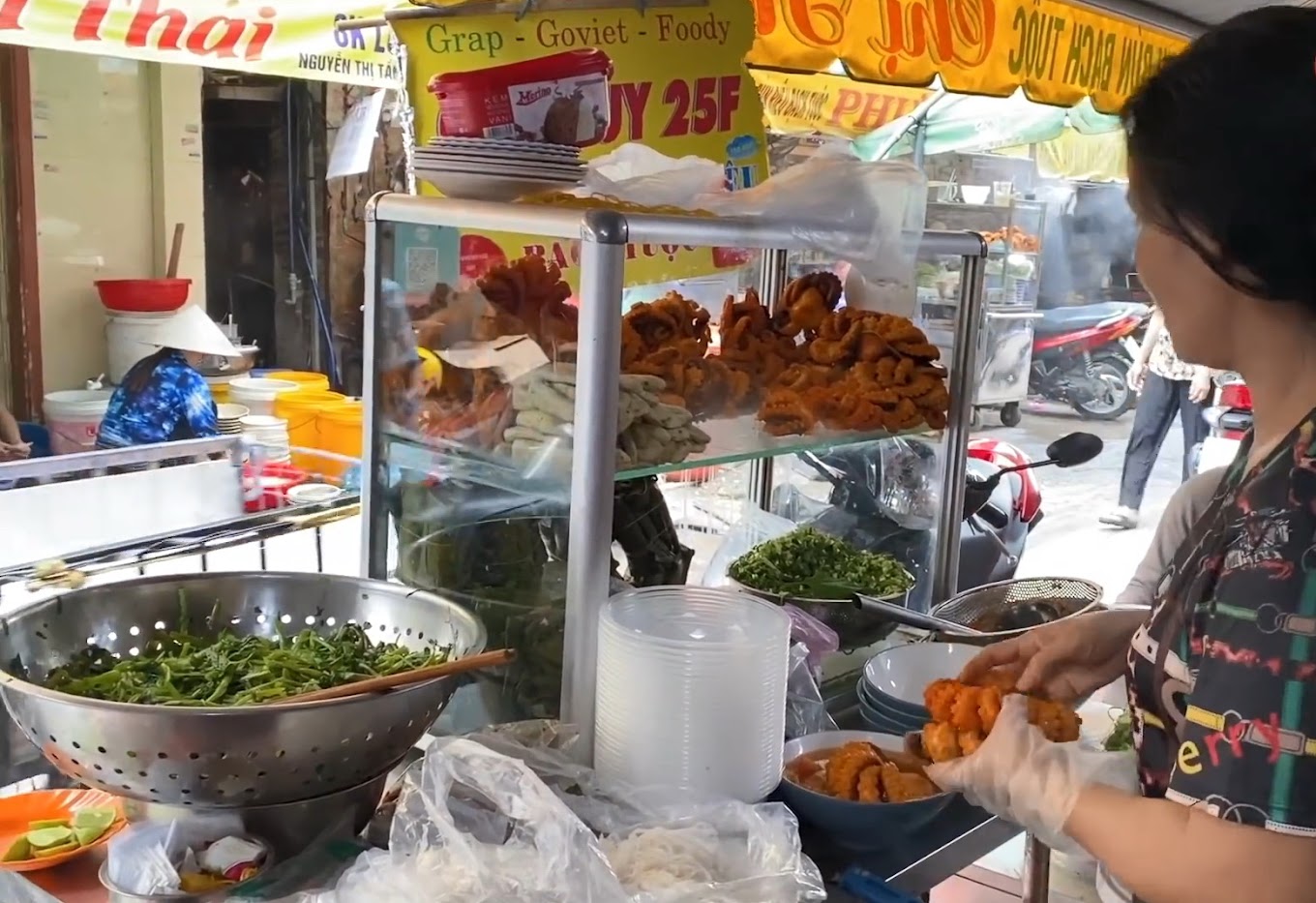 canh bún Sài Gòn Canh bún & Bún riêu bạch tuộc Chị Thủy