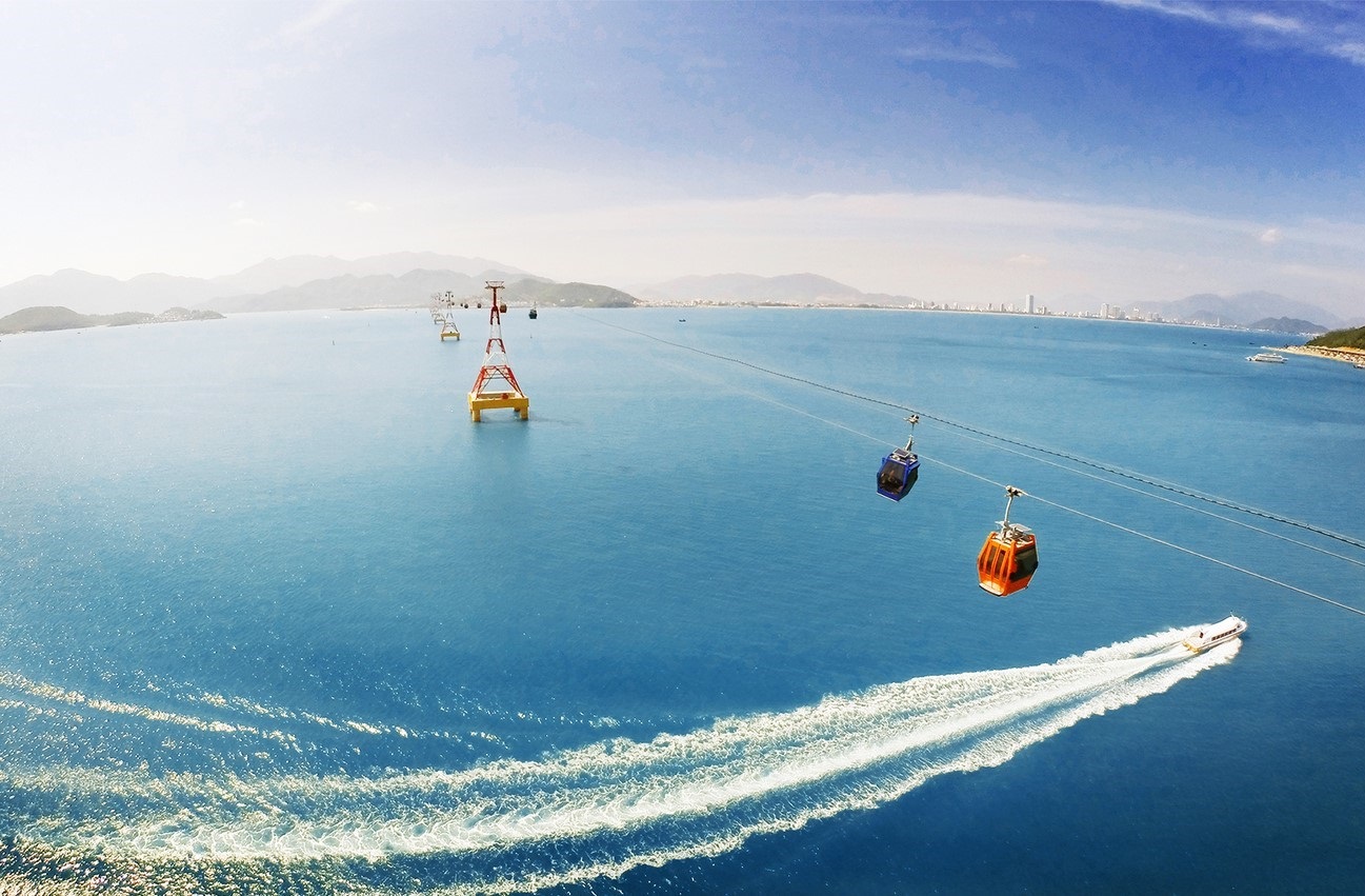 hồ Trại Tiểu Cáp treo vượt biển VinWonders Cửa Hội