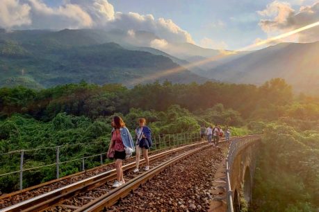 Cầu vòm Đồn Cả Huế – Kinh nghiệm khám phá đầy đủ, chi tiết 2025