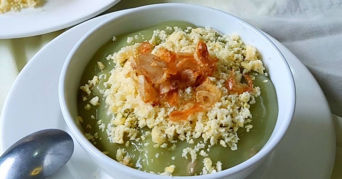 Tô cháo nóng hổi, dậy mùi thơm phức của hành phi 