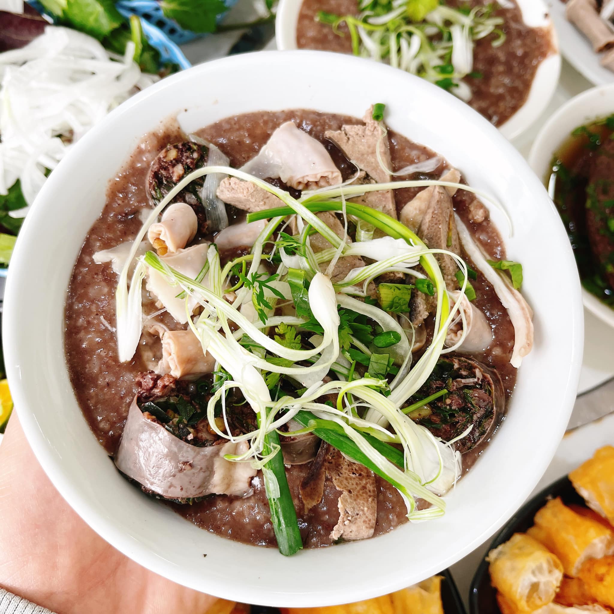 cháo lòng Hải Phòng Cháo lòng Hải Phòng Cô Hoa có độ sánh mịn, thơm ngọt đặc trưng