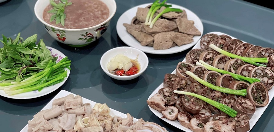 cháo lòng Hải Phòng Trải nghiệm dùng bữa đặc sắc với cháo lòng Hải Phòng ở quán Hai Chị Em