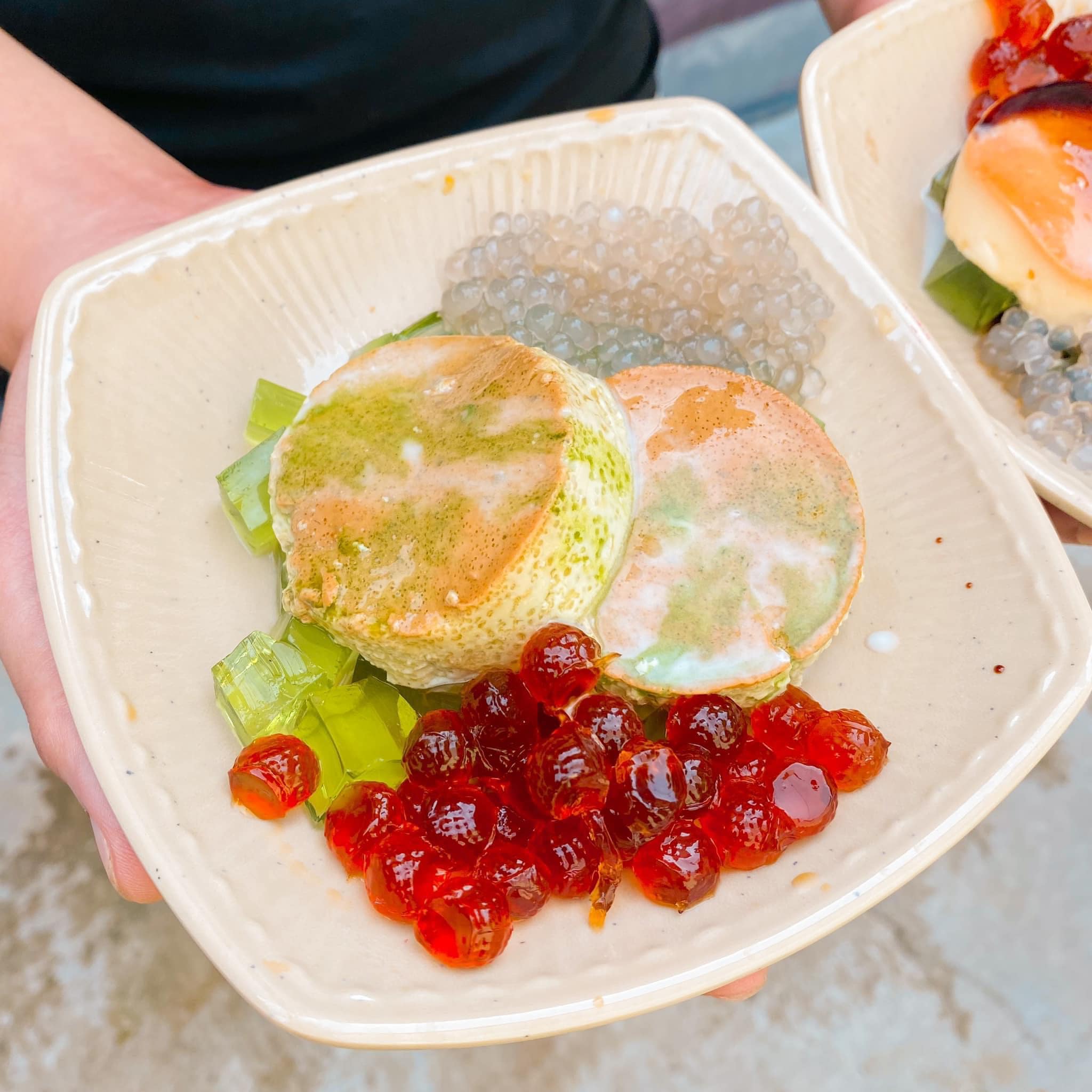 chè Hải Phòng Chè Bát Thái Hoàng với phần caramen mềm mịn, thơm béo