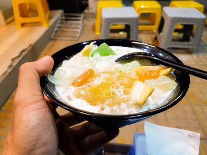 Review 21 quán chè ngon Hà Nội ăn một lần là nhớ mãi