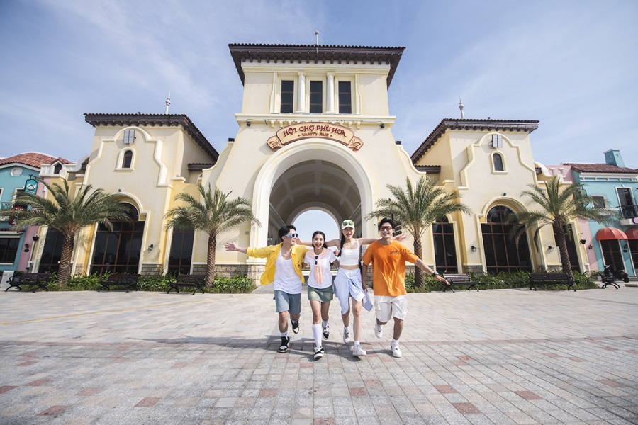 Động Long Quang Check in VinWonders Cửa Hội