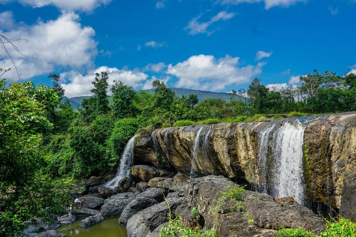 Mãn nhãn trước vẻ đẹp hùng vĩ và thơ mộng của Thác H'ly Sông Hinh