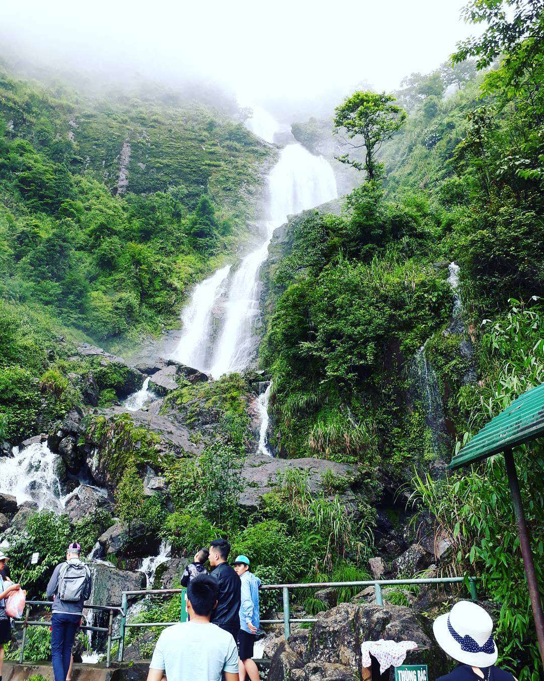 Check in thác Bạc