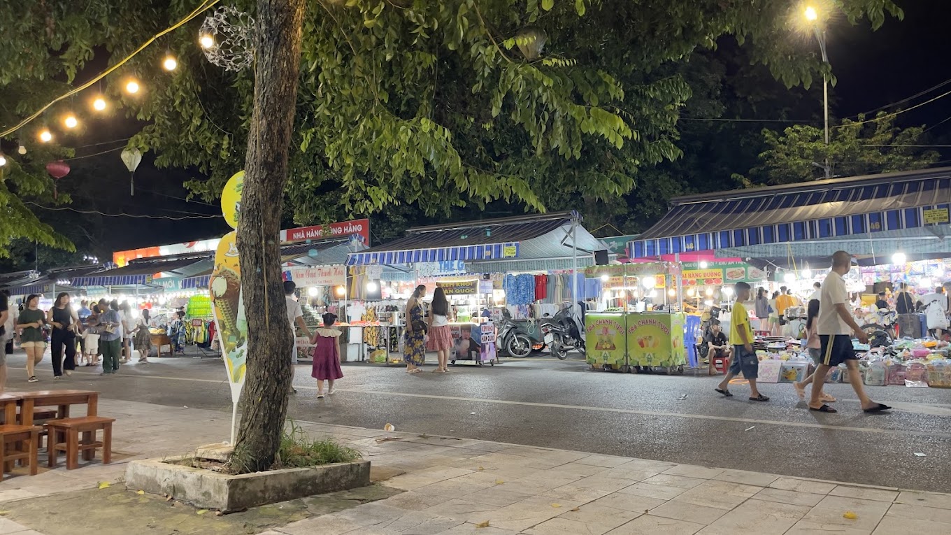 Bãi biển Sầm Sơn Chợ đêm Sầm Sơn