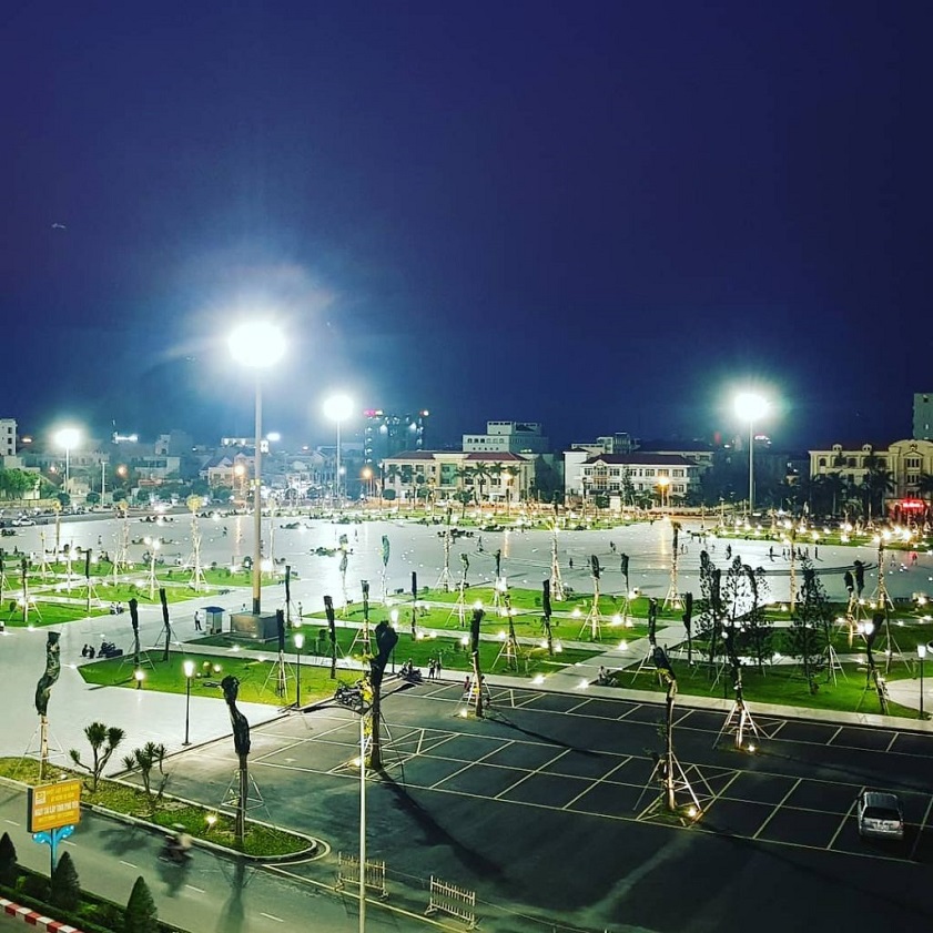 Vẻ đẹp lịch sử giao hòa hiện đại tại Quảng trường 1/4 Tuy Hòa 