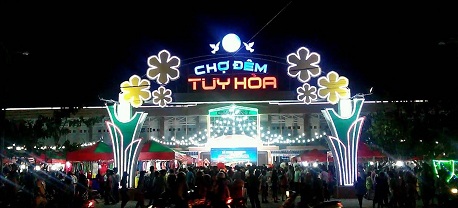 Oanh tạc chợ đêm Tuy Hoà – điểm mua sắm, ăn uống hấp dẫn ở Phú Yên