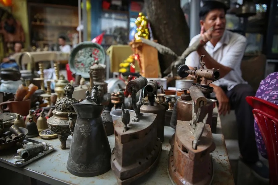 Chợ đồ cổ Sài Gòn