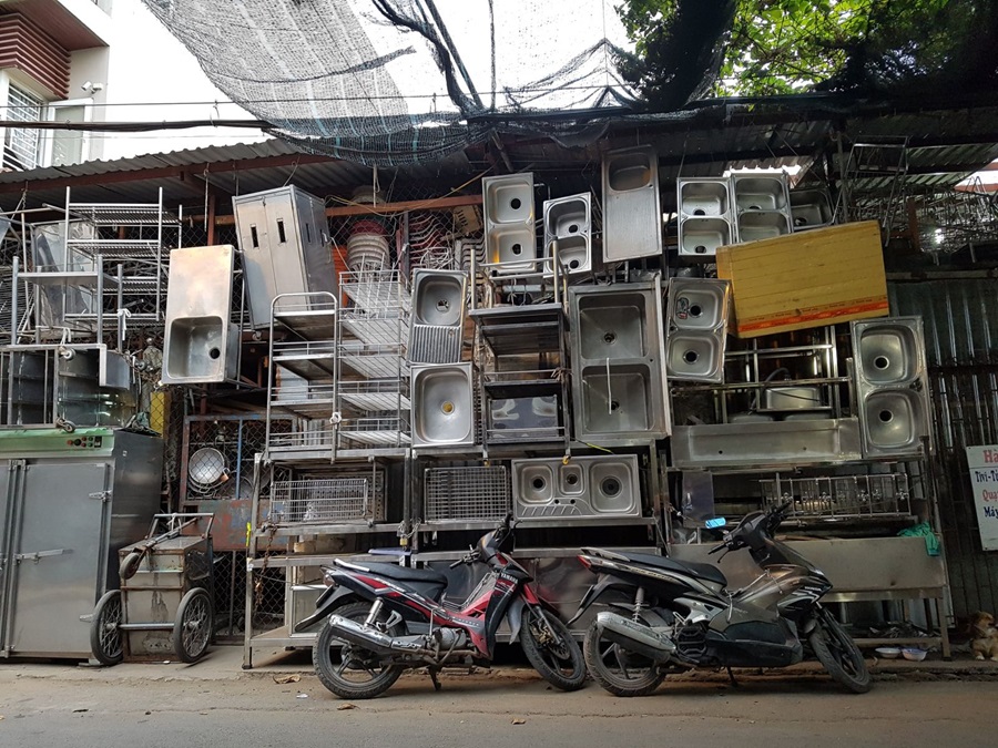 Chợ đồ cũ Phạm Văn Bạch