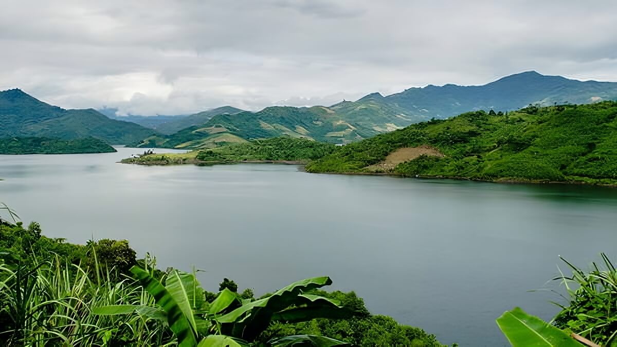 chợ Trung Phước Dòng sông Tranh kỳ vĩ