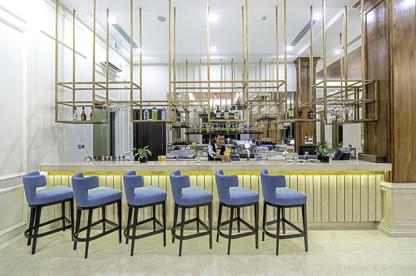 Chơi gì ở Đà Nẵng buổi tối Thưởng thức những ly cocktail nhẹ nhàng trong không gian sang trọng