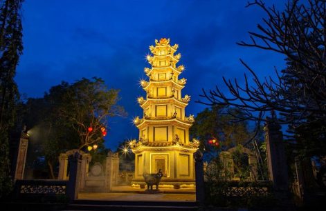 Vãn cảnh chùa Chúc Thánh Hội An: Dấu ấn giao thoa kiến trúc Việt – Hoa