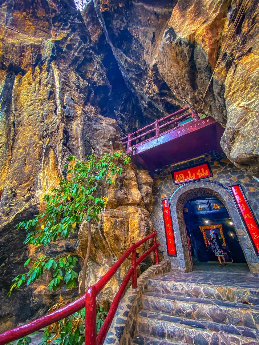 Chùa Hà Tiên Chùa Tiên Sơn - chùa Hà Tiên nằm trong di tích Thạch Động