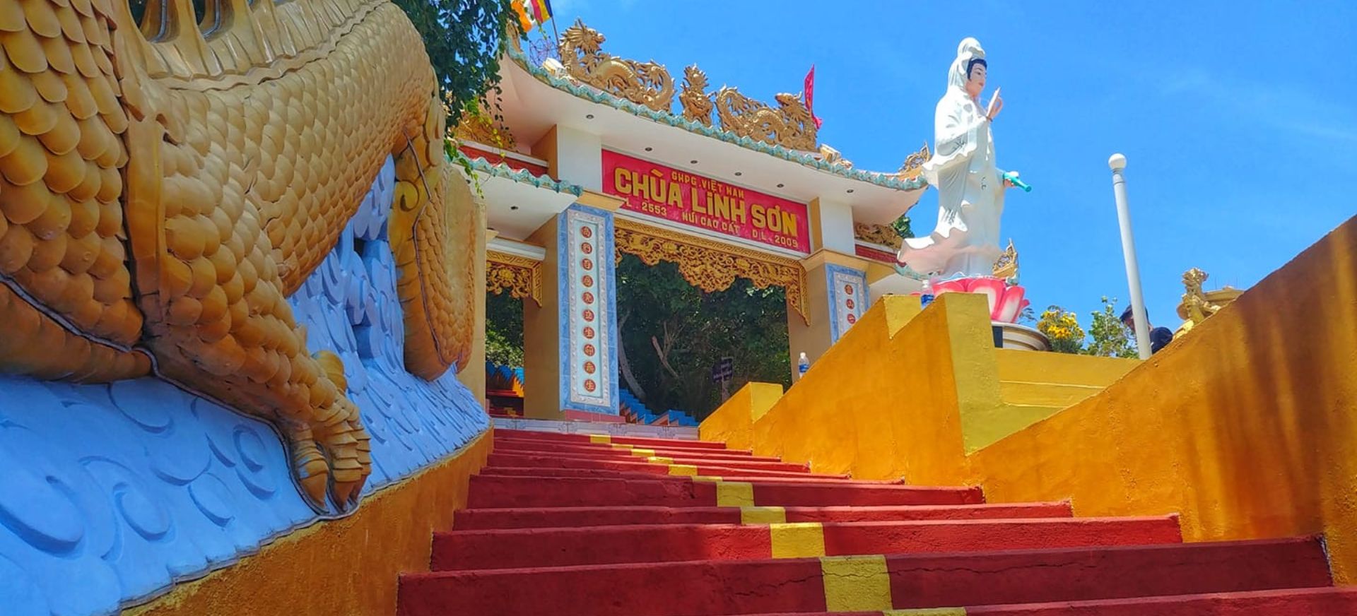 Chùa Linh Sơn Phú Quý