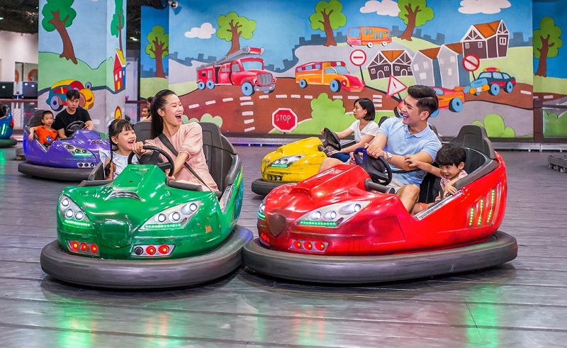 Cả nhà có thể cùng nhau tận hưởng những giờ phút vui vẻ tại khu vui chơi VinKE 