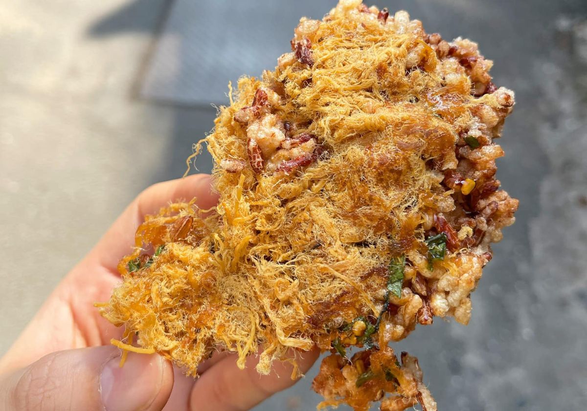 Cơm cháy Năm Mập nhiều chà bông