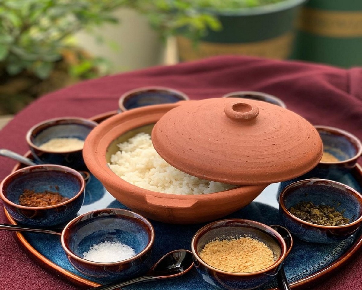 Cơm muối như một nghệ thuật ẩm thực đặc trưng của Huế