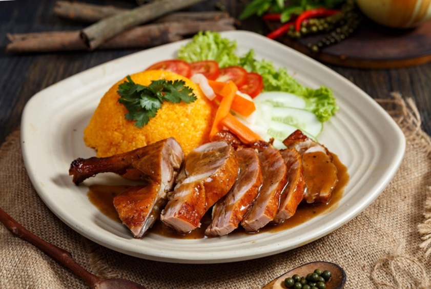 Sự kết hợp vô cùng hài hòa trong các món ăn tại quán cơm ngon Hạ Long Song Lộc