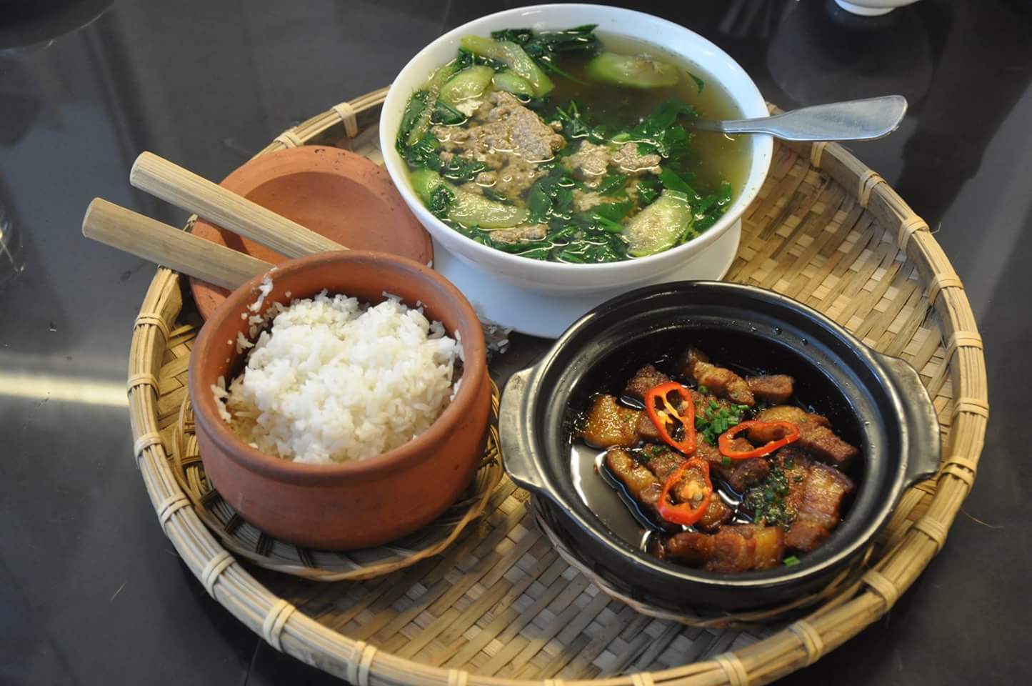 Cơm niêu Đệ Nhất Sài Gòn