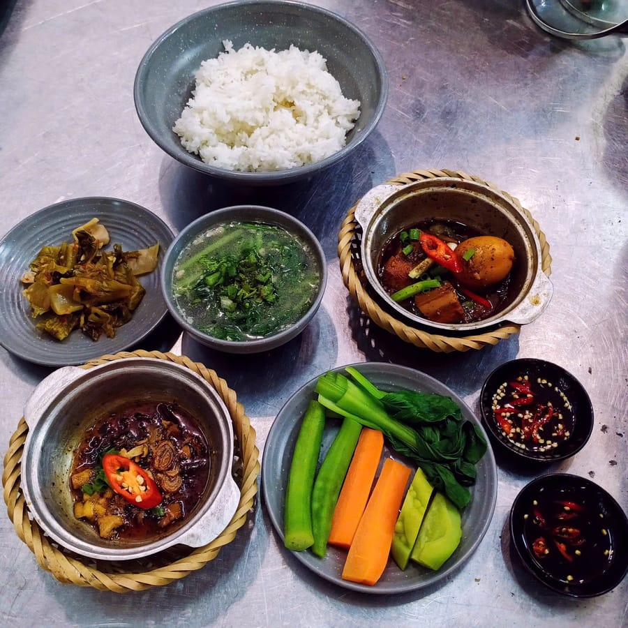 Cơm niêu Panda Sài Gòn