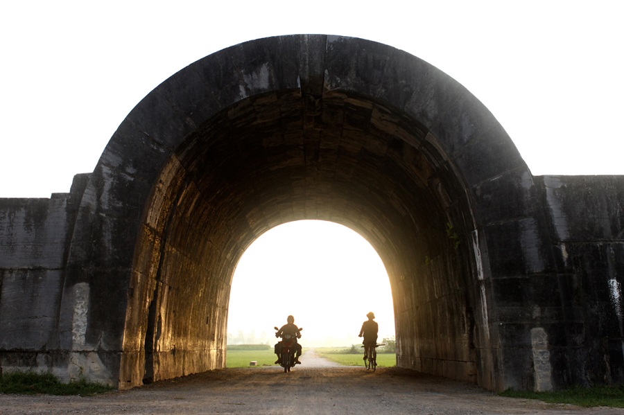 Cổng Tây Thành nhà Hồ 