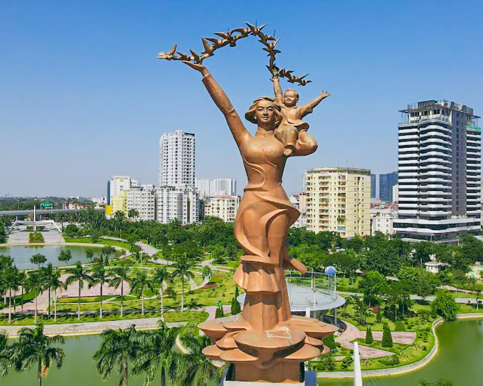 Công viên Hòa Bình Bức tượng Hòa Bình cao 30m là điểm nhấn đặc biệt tại công viên