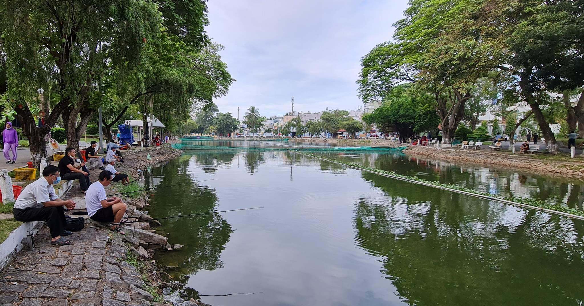 Công viên Lê Thị Riêng