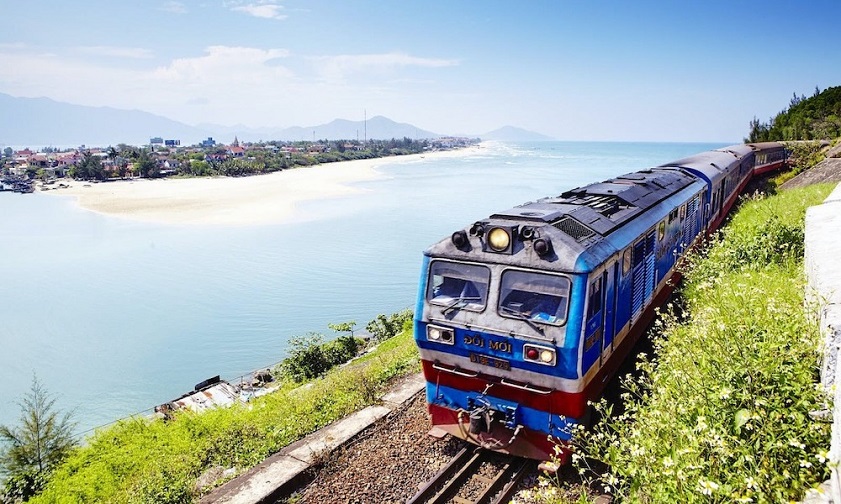 Da Nang from Hanoi Go from Hanoi to Da Nang by train