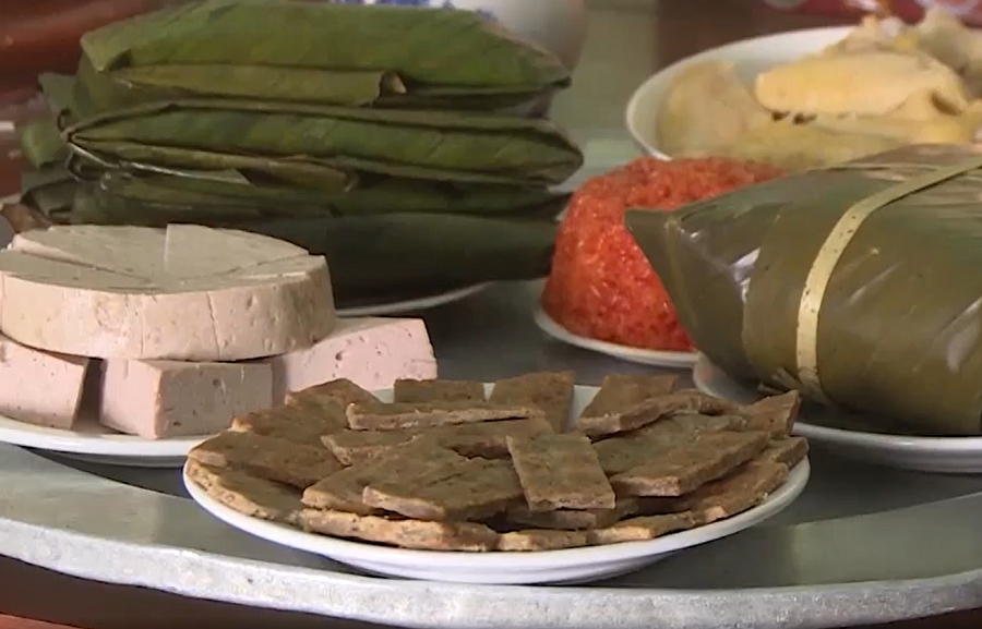 Đặc sản chả gà Tiểu Quan