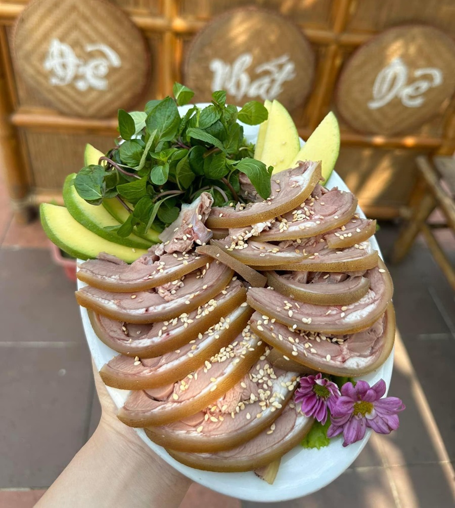 Đặc sản dê núi Thanh Hoá