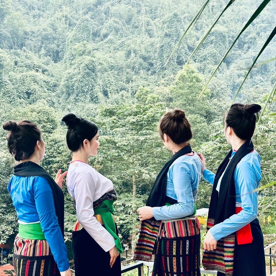 Dân tộc Thái ở thác Đồng Quan Thanh Hóa