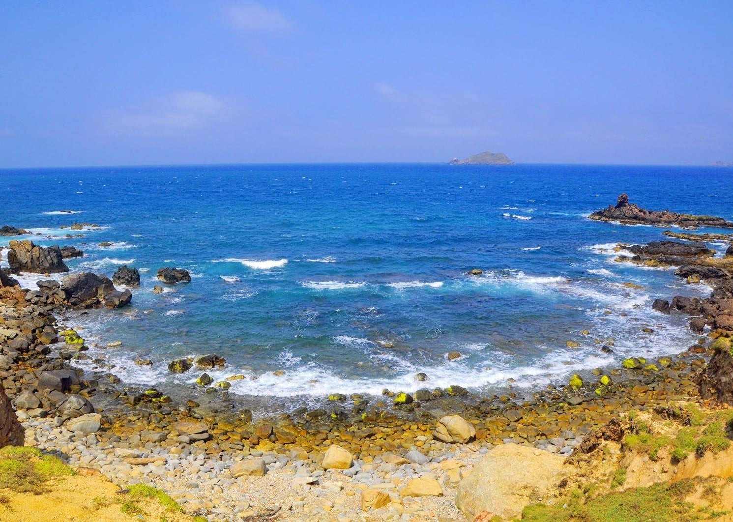 Hòn Sẹo - danh lam thắng cảnh Bình Định không thể bỏ lỡ