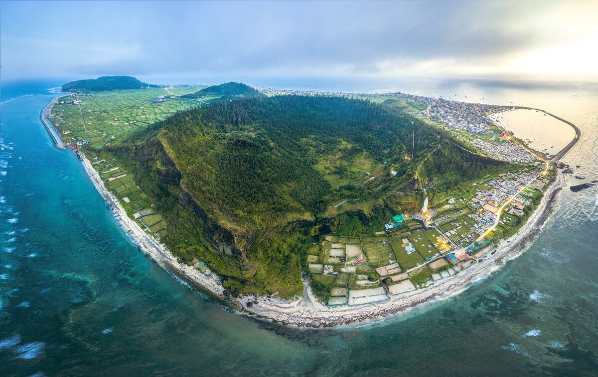 Đảo Lý Sơn thuộc địa phận tỉnh Quảng Ngãi, Việt Nam