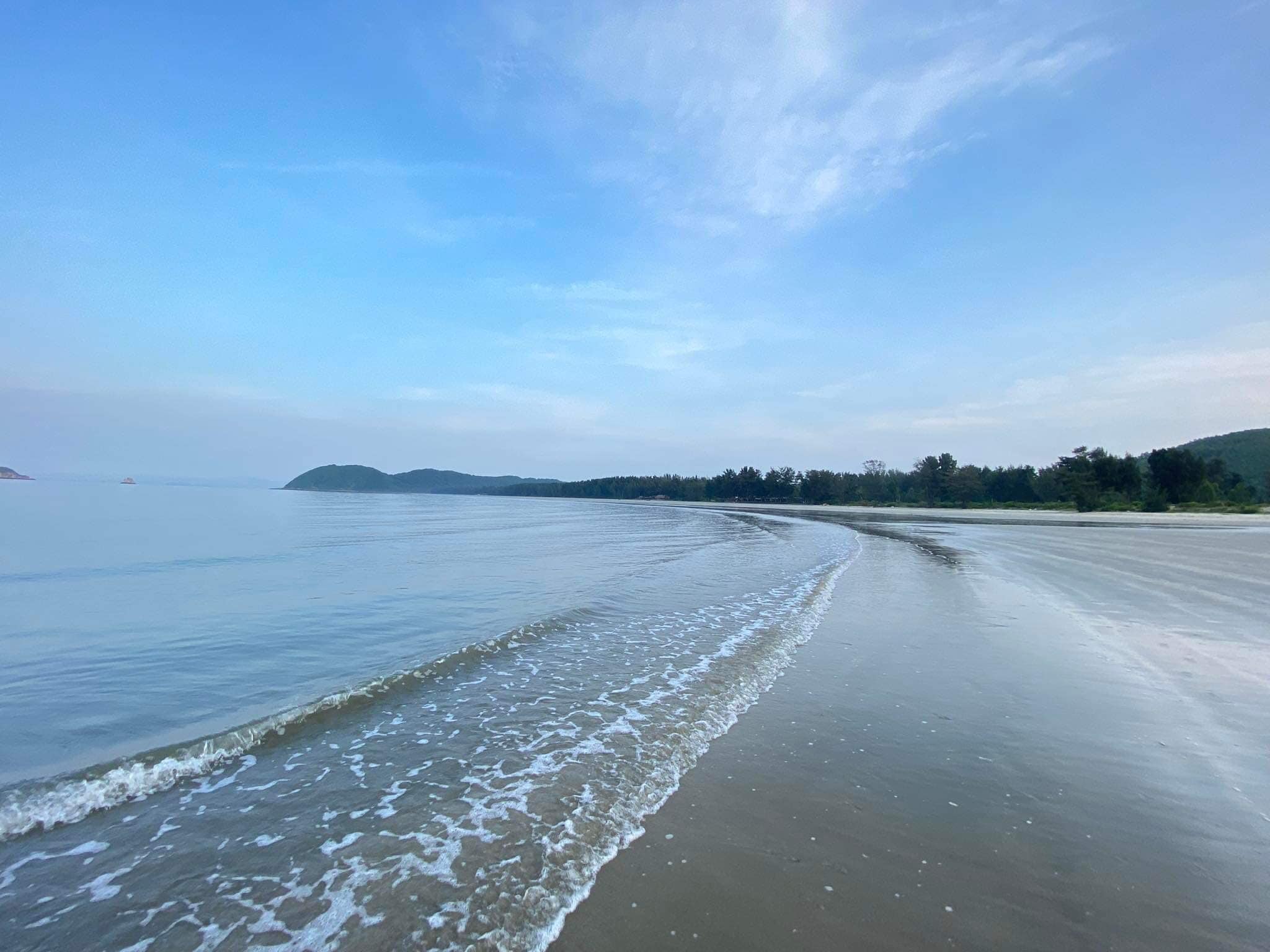 Hòn đảo này được thiên nhiên ban tặng cảnh quan thiên nhiên nguyên sơ, đa dạng