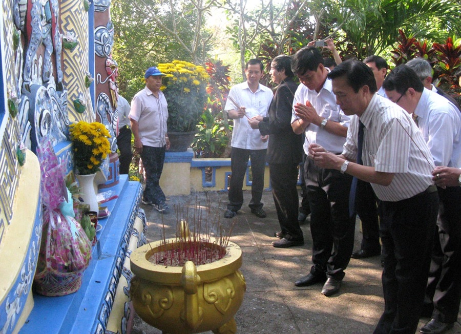 Lễ hội đập Đồng Cam hàng năm đón tiếp nhiều vị nguyên thủ quốc gia đến dâng hương, tham quan…