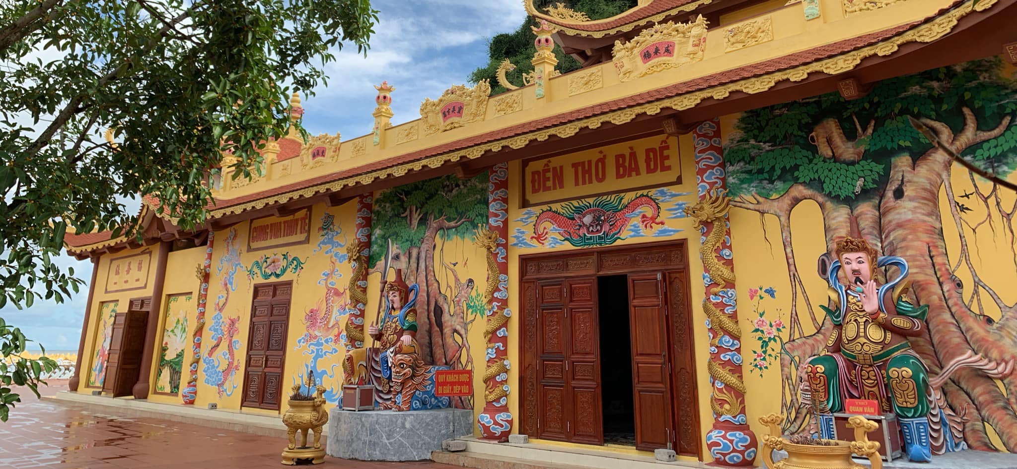 Đền Bà Đế là ngôi đền nổi tiếng linh thiêng ở Hải Phòng 