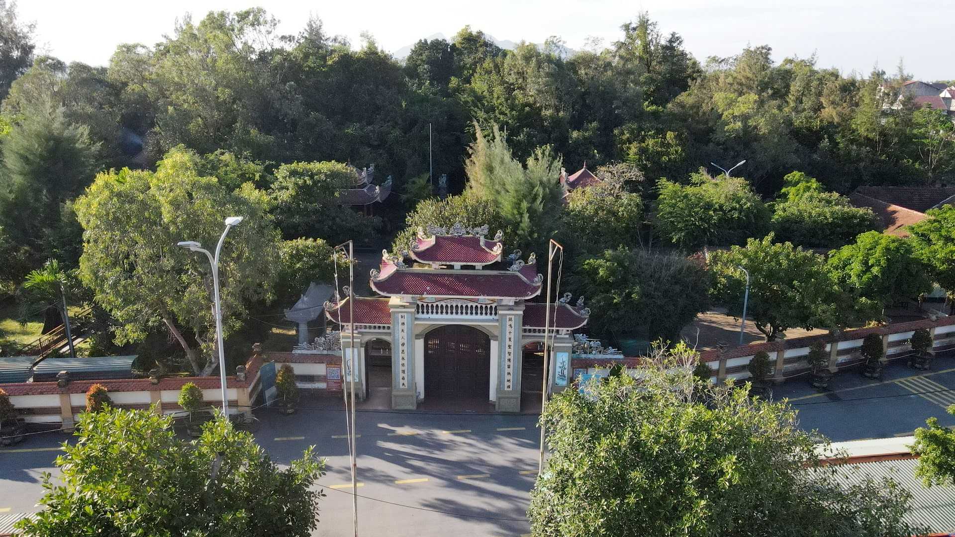 Đền bà Nguyễn Thị Bích Châu