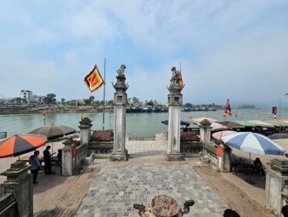 Đền Cờn Nghệ An – ngôi đền cổ xưa nổi tiếng linh thiêng